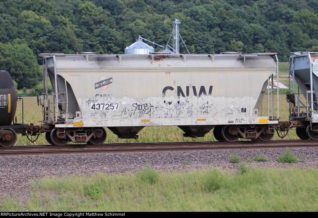 CNW 2 Bay Covered Hopper